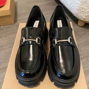 STEVE MADDEN TRIFECTA Color: BLACK Size: 9  $99.95